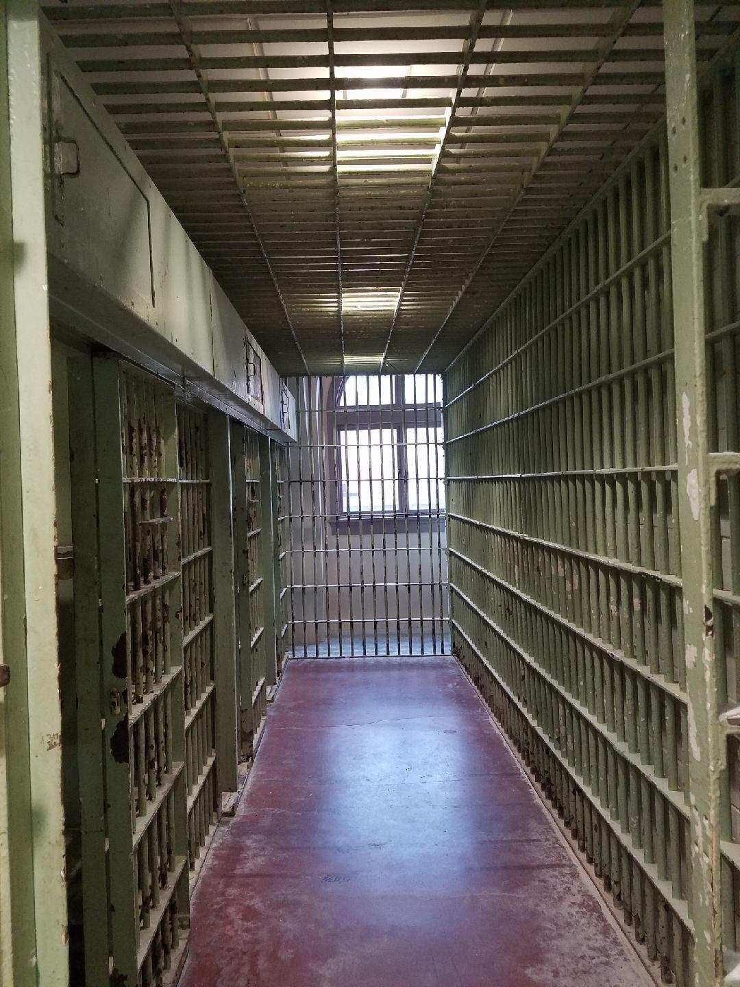 For these parts, this is a very famous jail cell in the Dallas area