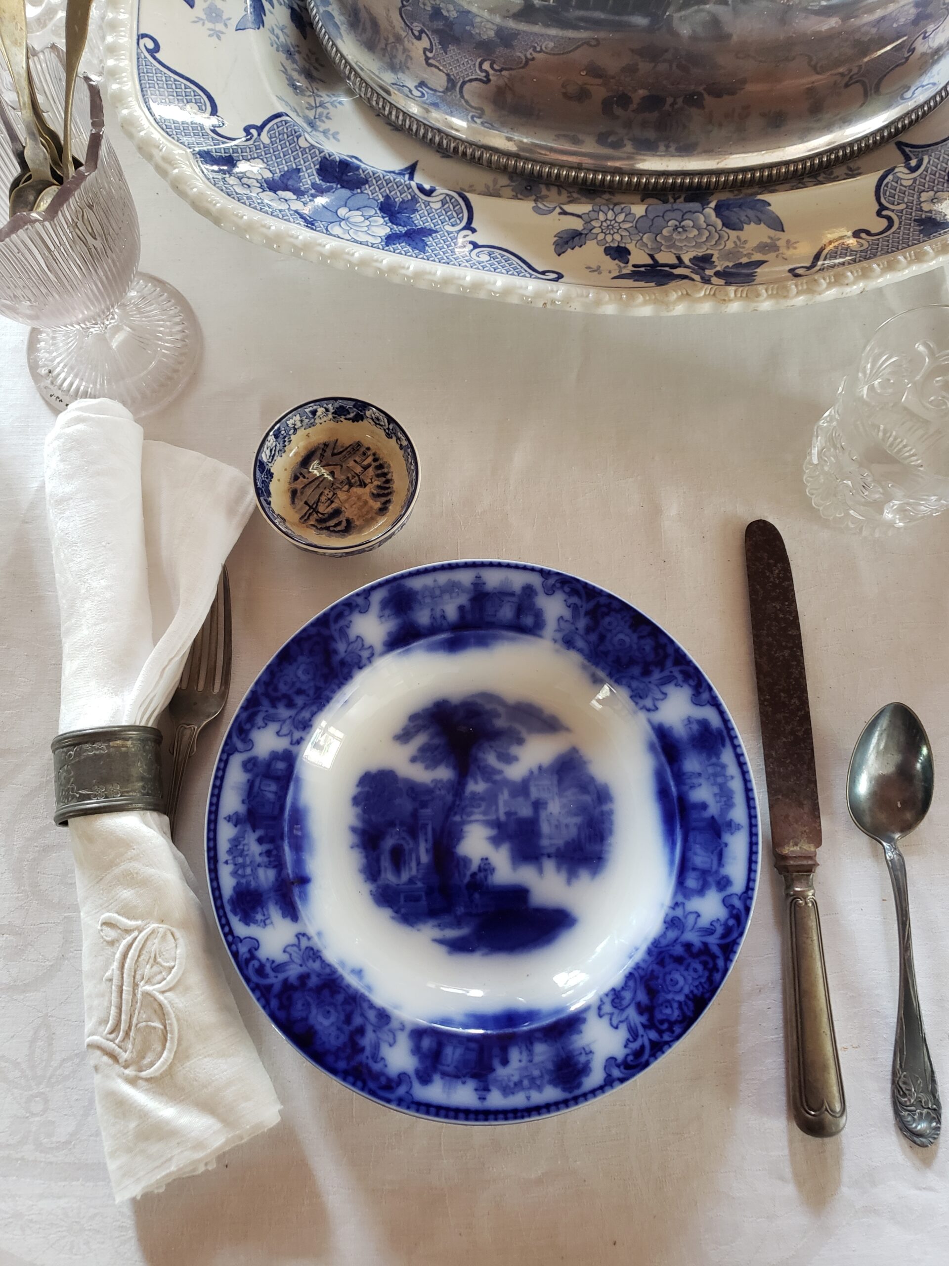Pictured is a plate in the flow blue china style - the patter is very blurry even though the same patterns and colors were used.